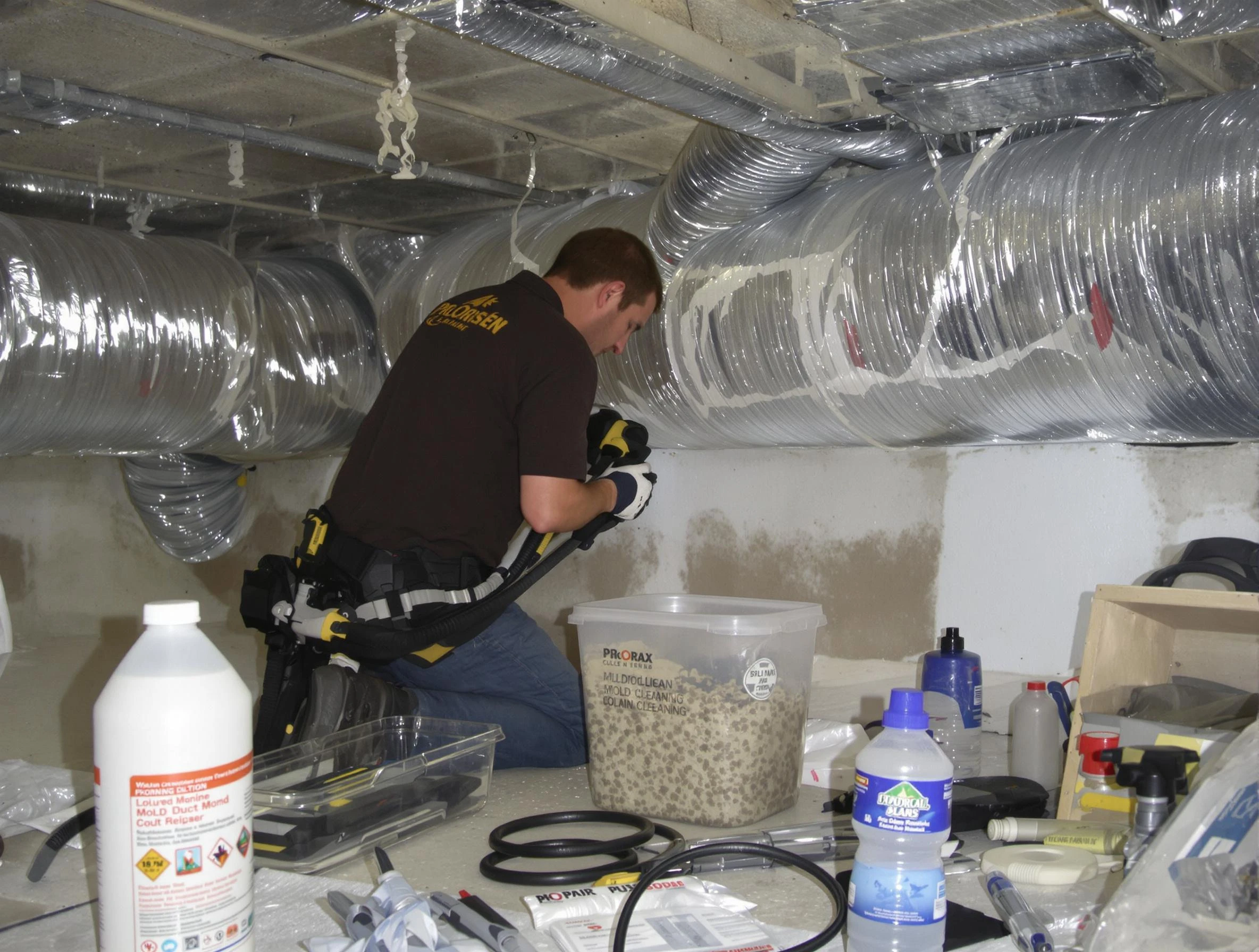 Bountiful Air Duct Cleaning specialist performing professional mold removal from air ducts in Bountiful